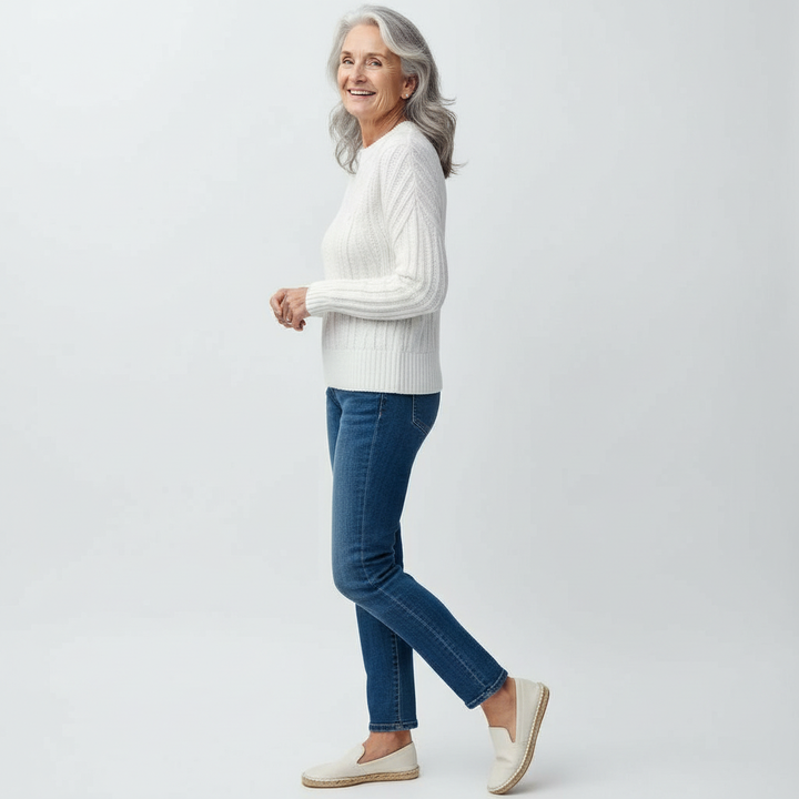 Bernila – Ladies' Cable Knit Jumper