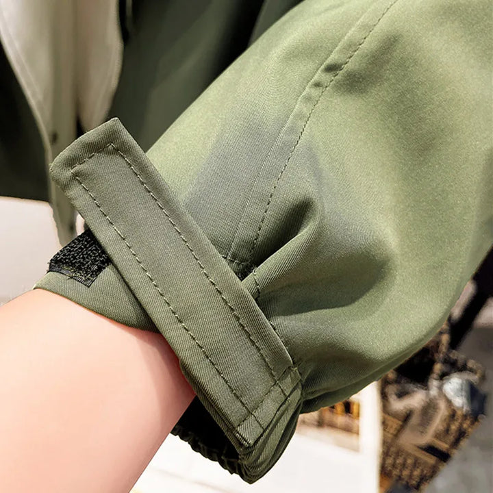 Scarlett – Elegant jacket with wind protection